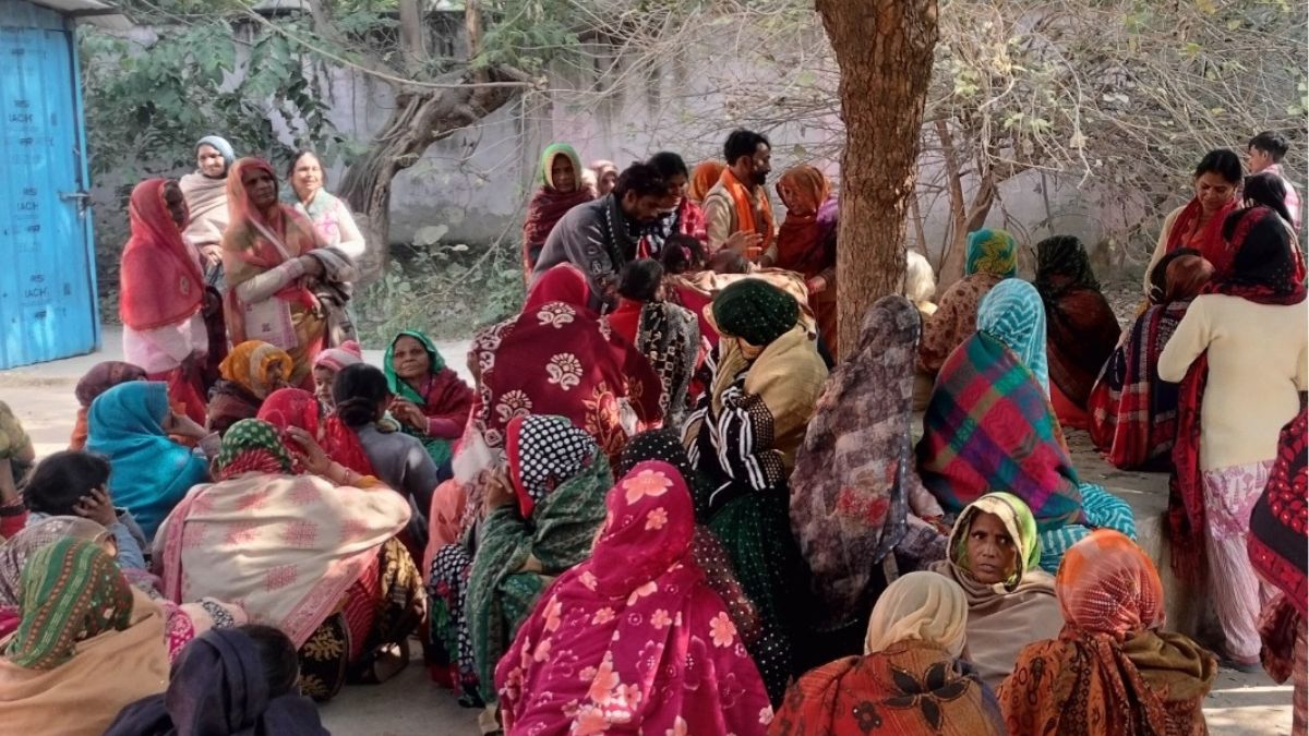 fatehpur accident bike rider dies in truck collision